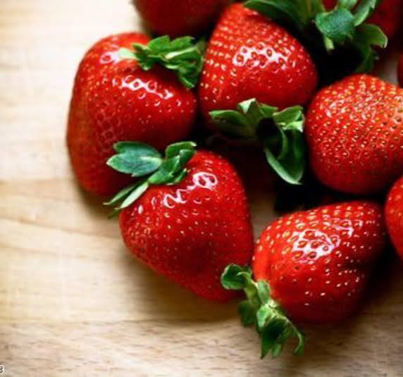 Alpine Strawberry microgreen seeds for indoor tray growing and home gardens